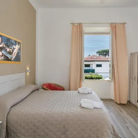 Ambra Hotel 2*