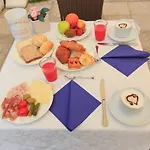 Otel Ambra 2*